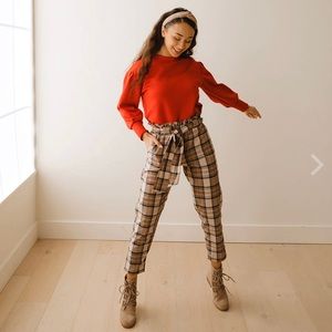 NEW WITH TAGS!! Albion plaid dress capris with matching belt!